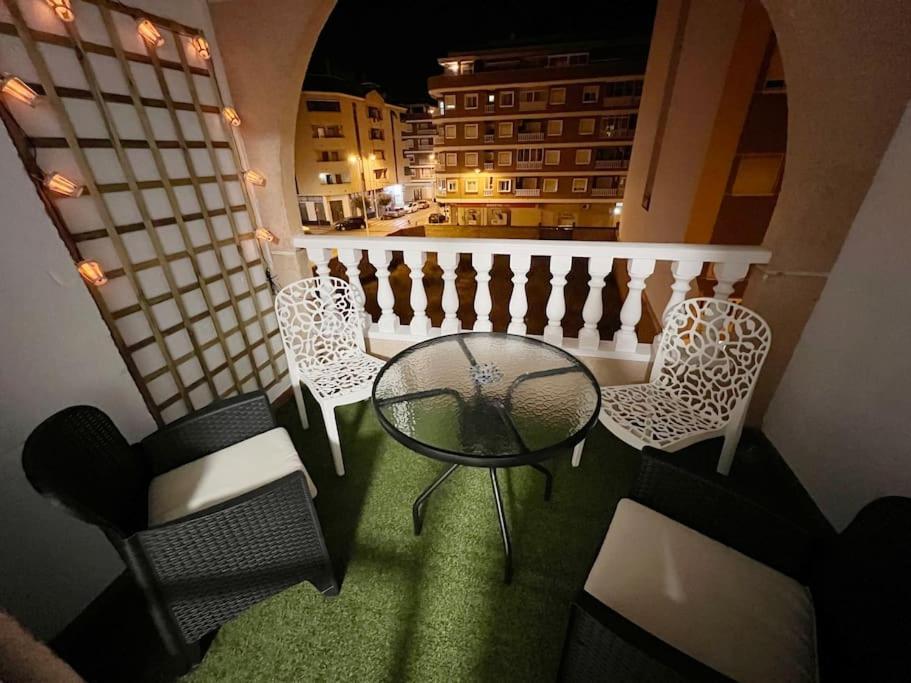 Nice And Central Apartment 托雷维耶哈 外观 照片