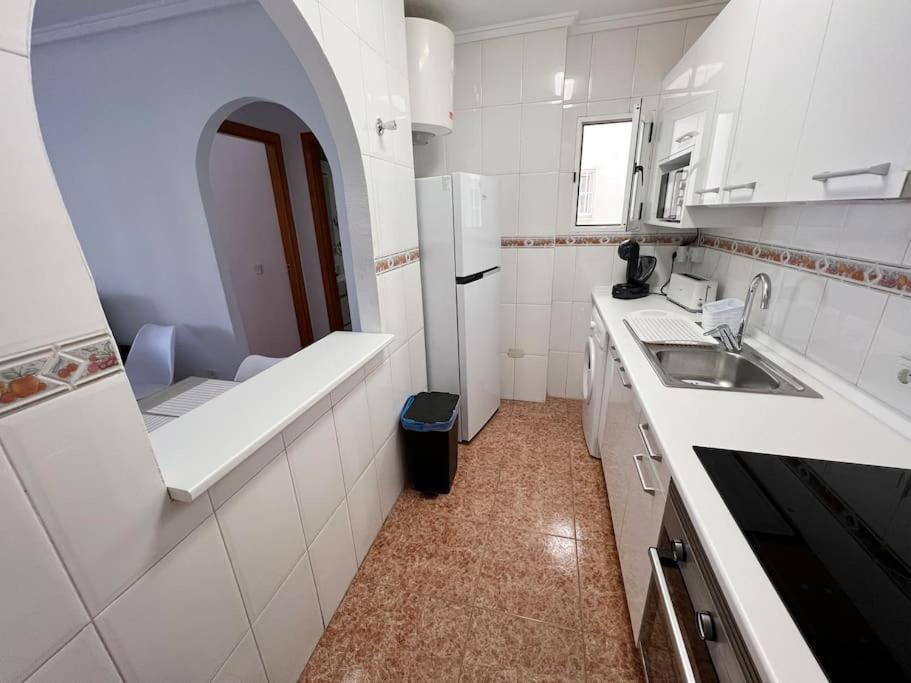 Nice And Central Apartment 托雷维耶哈 外观 照片