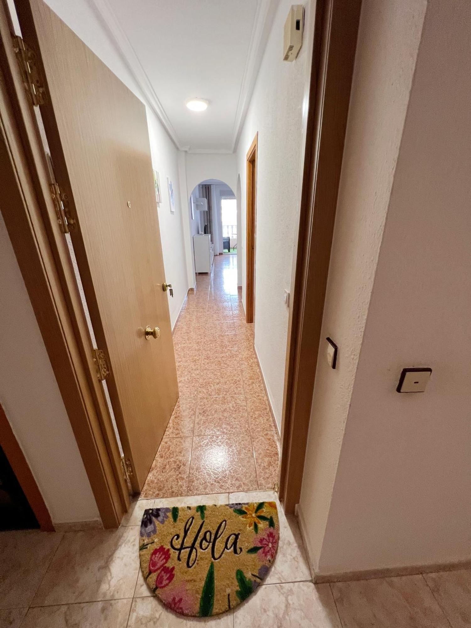 Nice And Central Apartment 托雷维耶哈 外观 照片