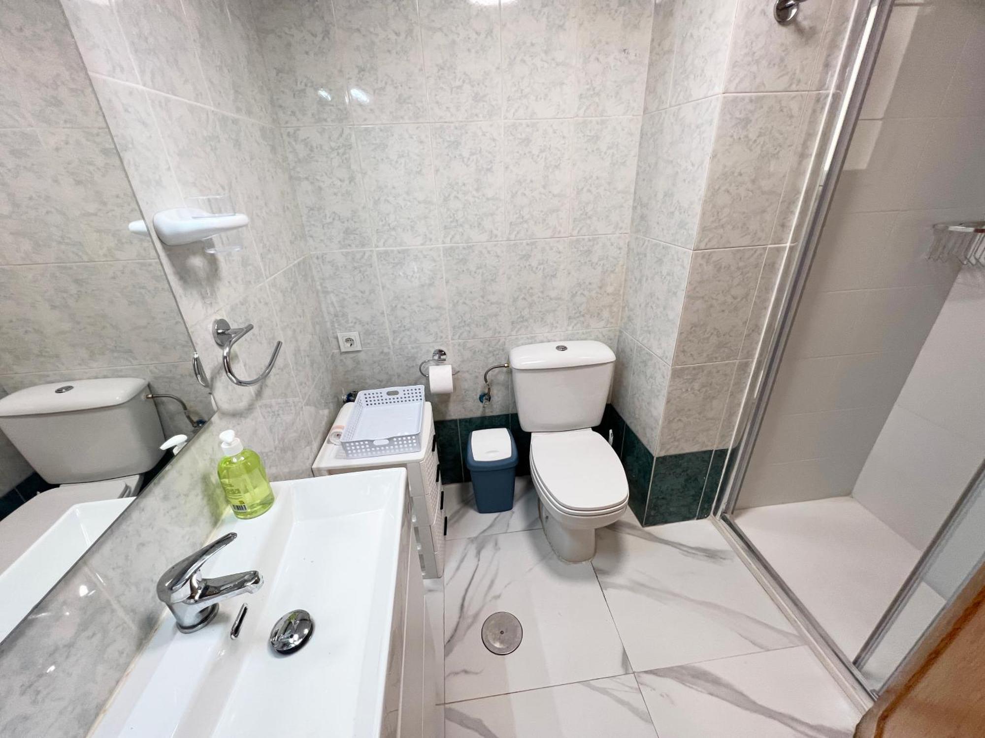 Nice And Central Apartment 托雷维耶哈 外观 照片