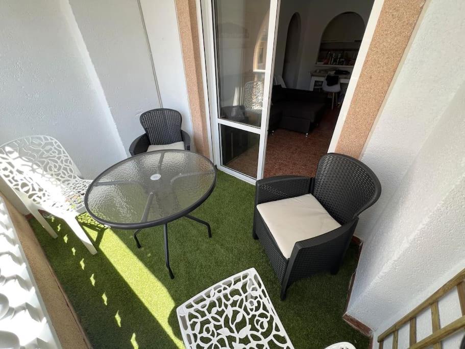 Nice And Central Apartment 托雷维耶哈 外观 照片