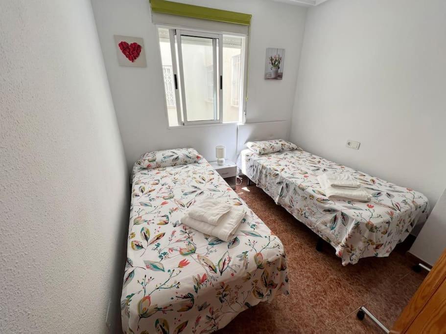 Nice And Central Apartment 托雷维耶哈 外观 照片